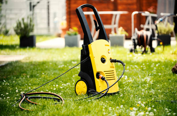 Best Animal Enclosure Cleaning  in Oxford, MI